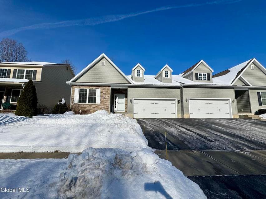 18 Forestbrook Drive, photo 1