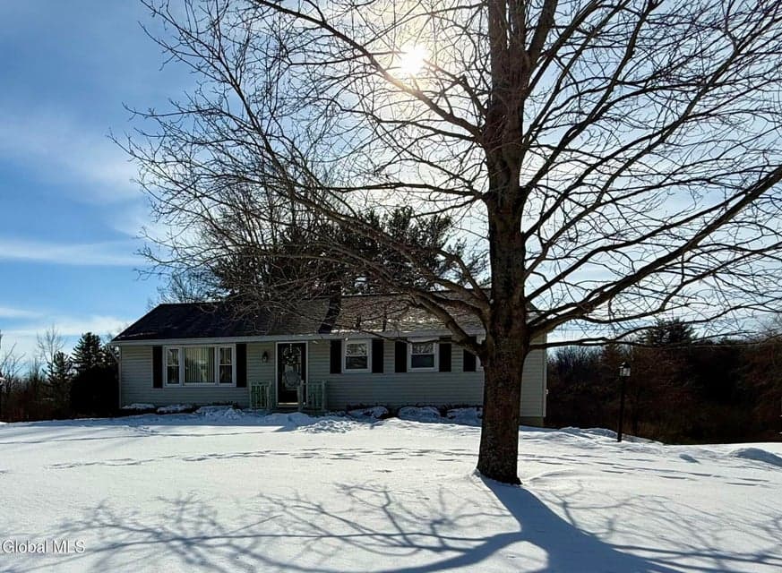 243 Scenic Drive, photo 2