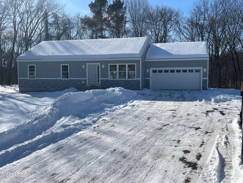 1705 Champagne Drive, photo 1
