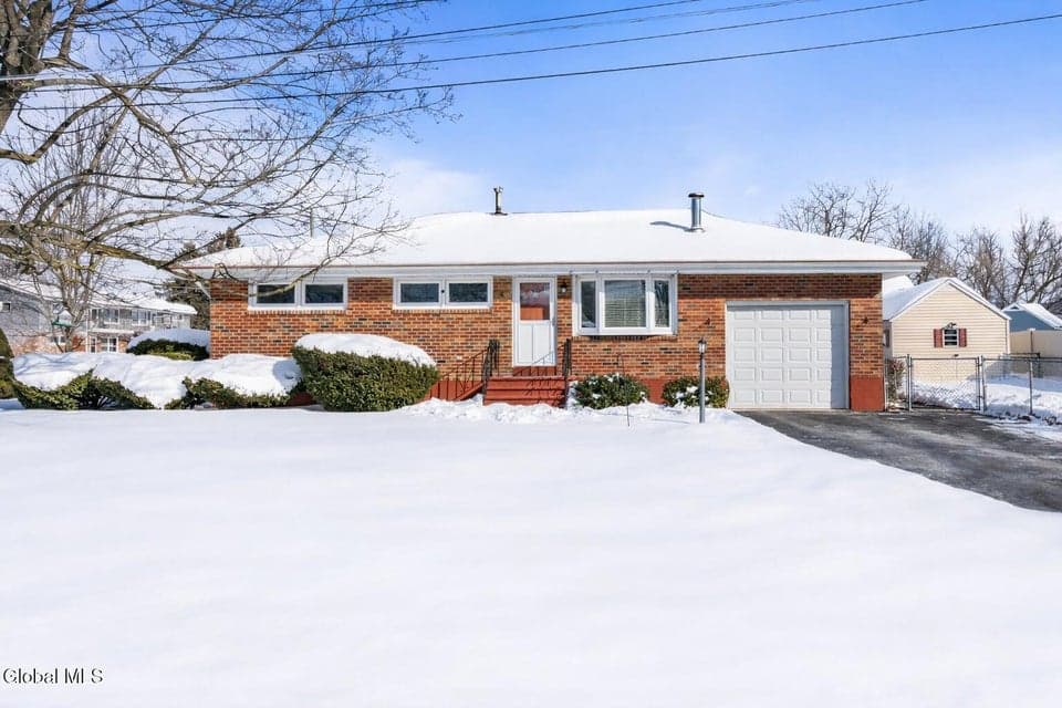 4 Bechard Lane, photo 1