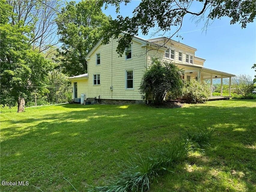 438 County Road 9, photo 1