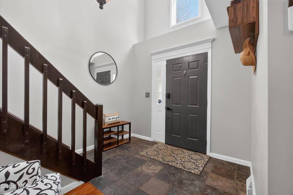 412 Antler Court, photo 3