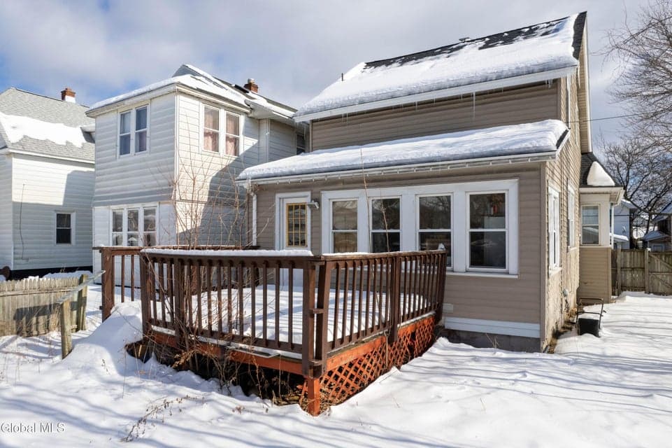 664 N Pearl Street, photo 4
