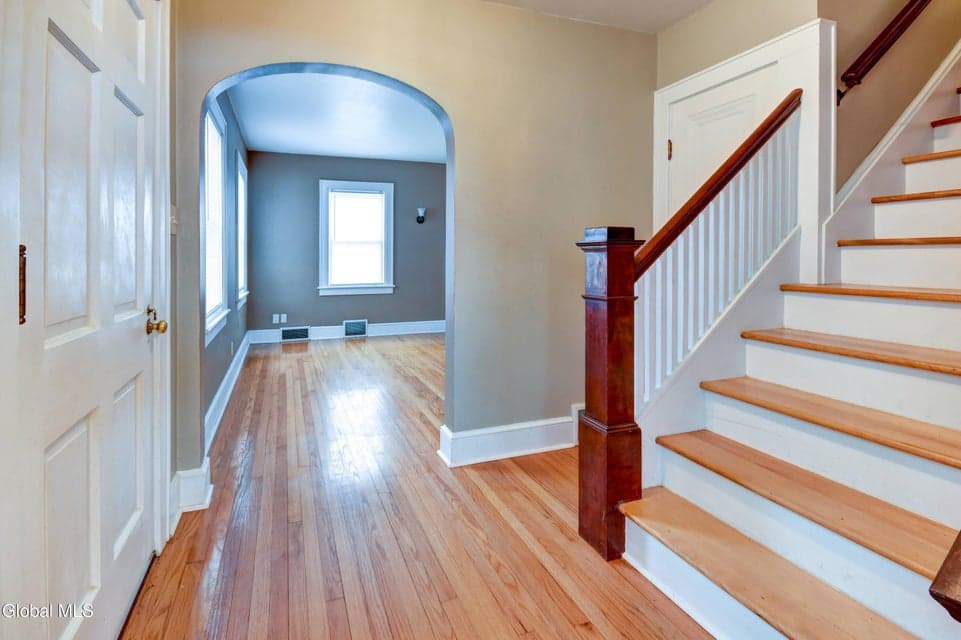 110 E Montgomery Street, photo 2