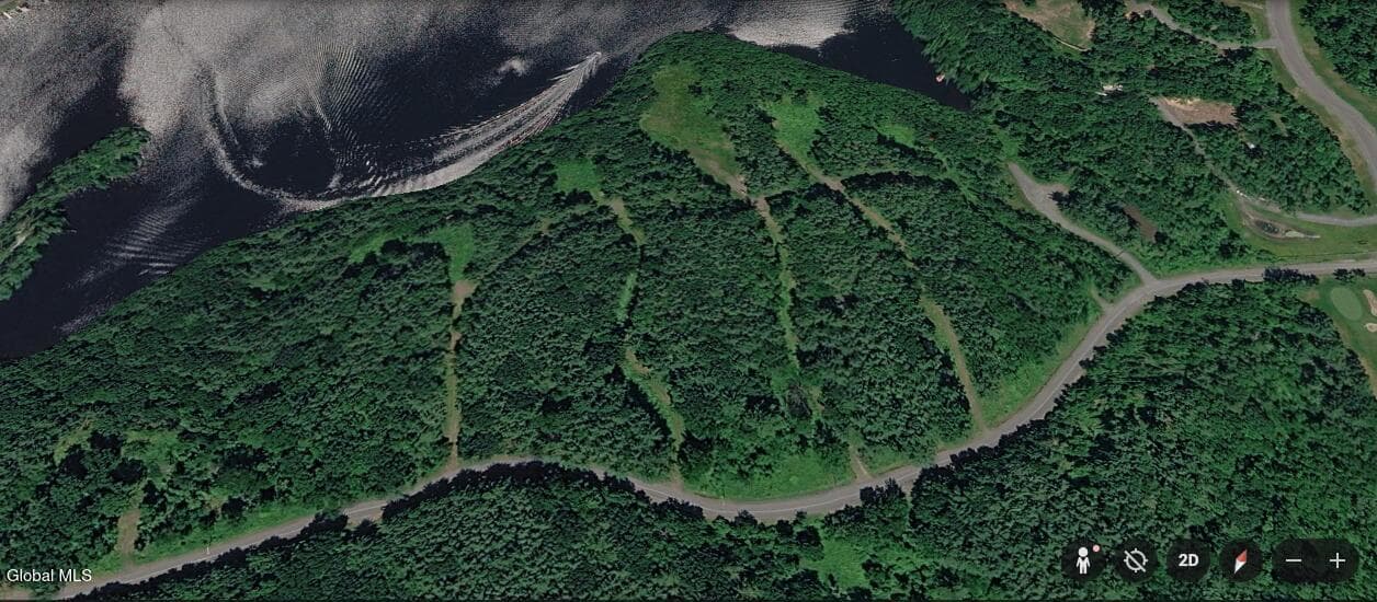 41 Totem Lodge Road, photo 3