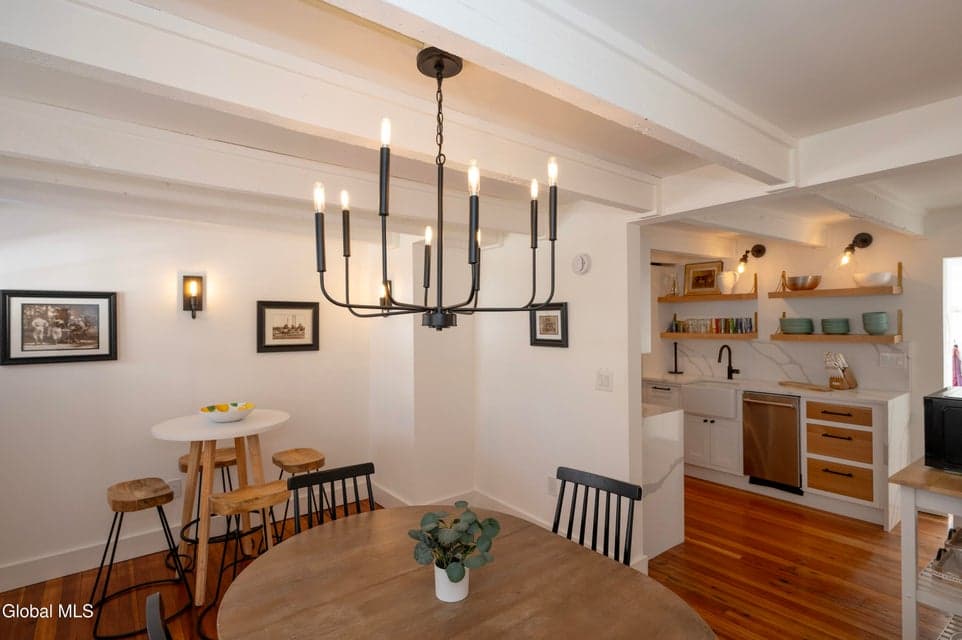 36 Ash Street, photo 4