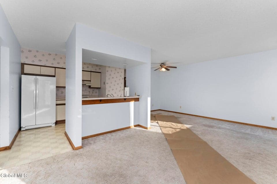 1976 Curry Road, photo 4