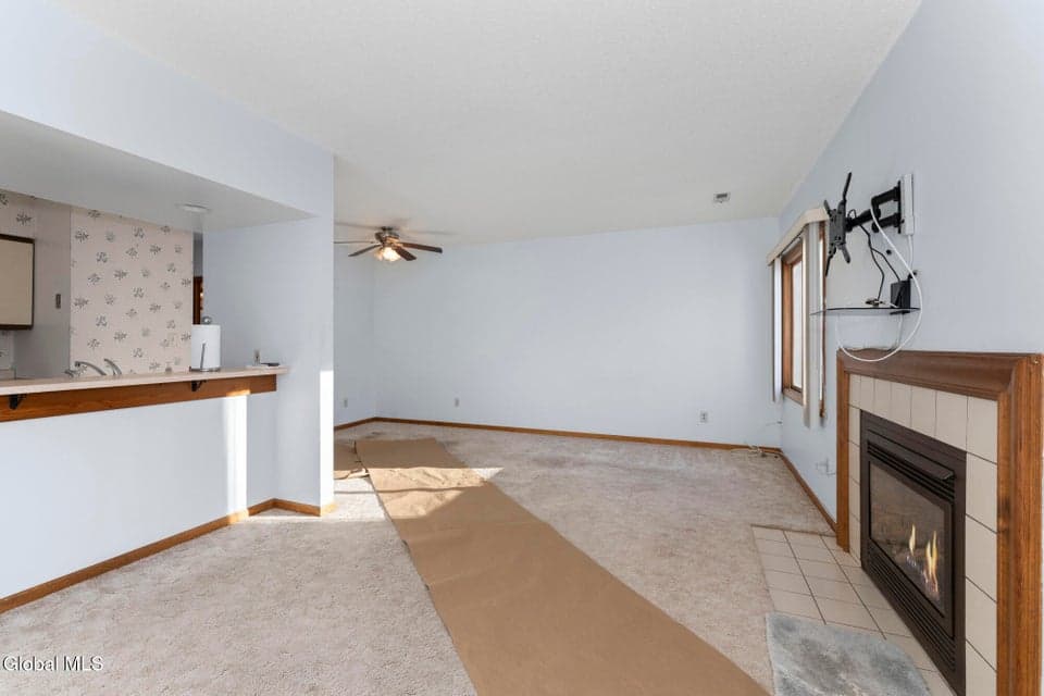 1976 Curry Road, photo 5