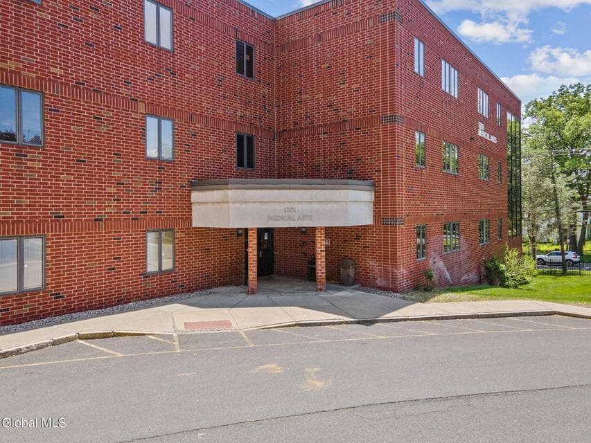 1201 Nott Street, photo 4