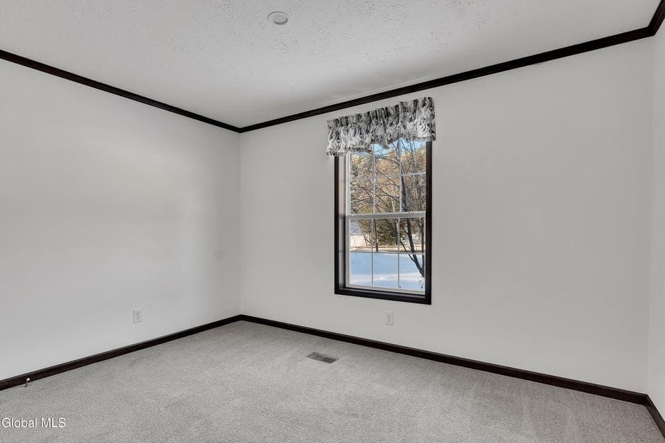 51 West Mountain Road, photo 5