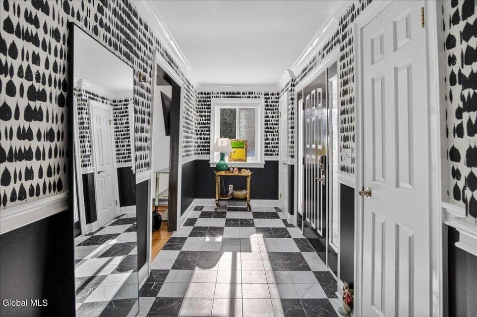 30 Loudonwood East, Colonie, NY, photo 5