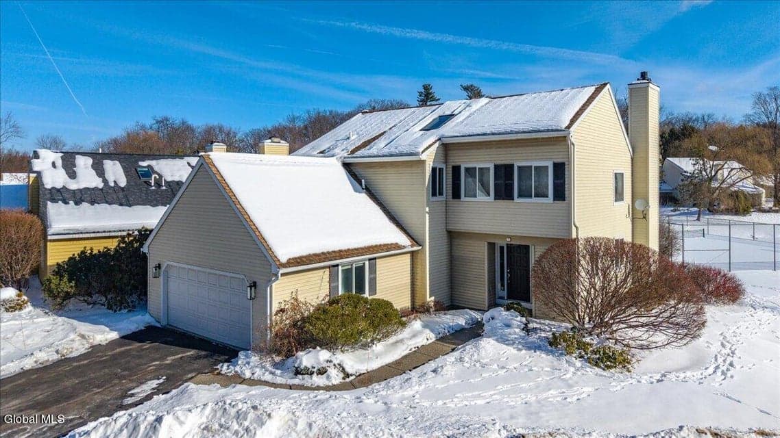 30 Loudonwood East, Colonie, NY, photo 2