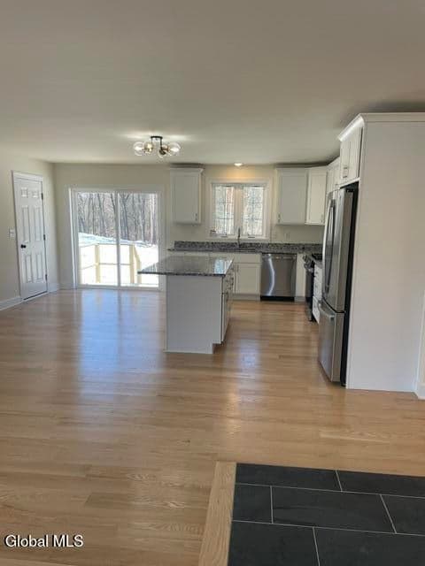 1705 Champagne Drive, photo 5