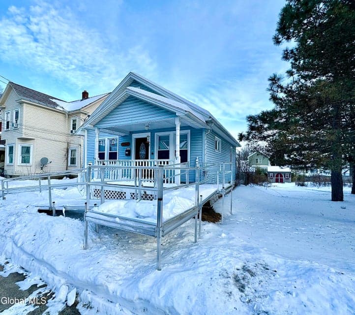 36 Garfield Avenue, photo 2