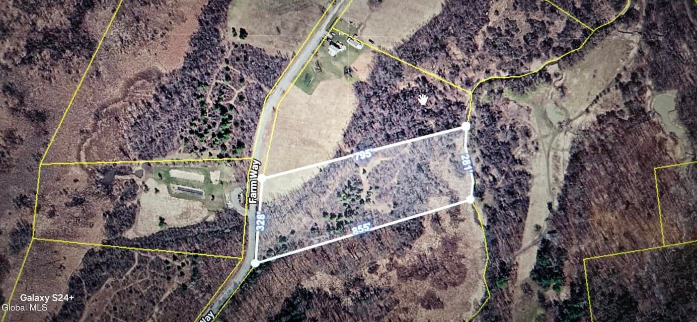L29 Farm Way, Kingsbury, NY, photo 3