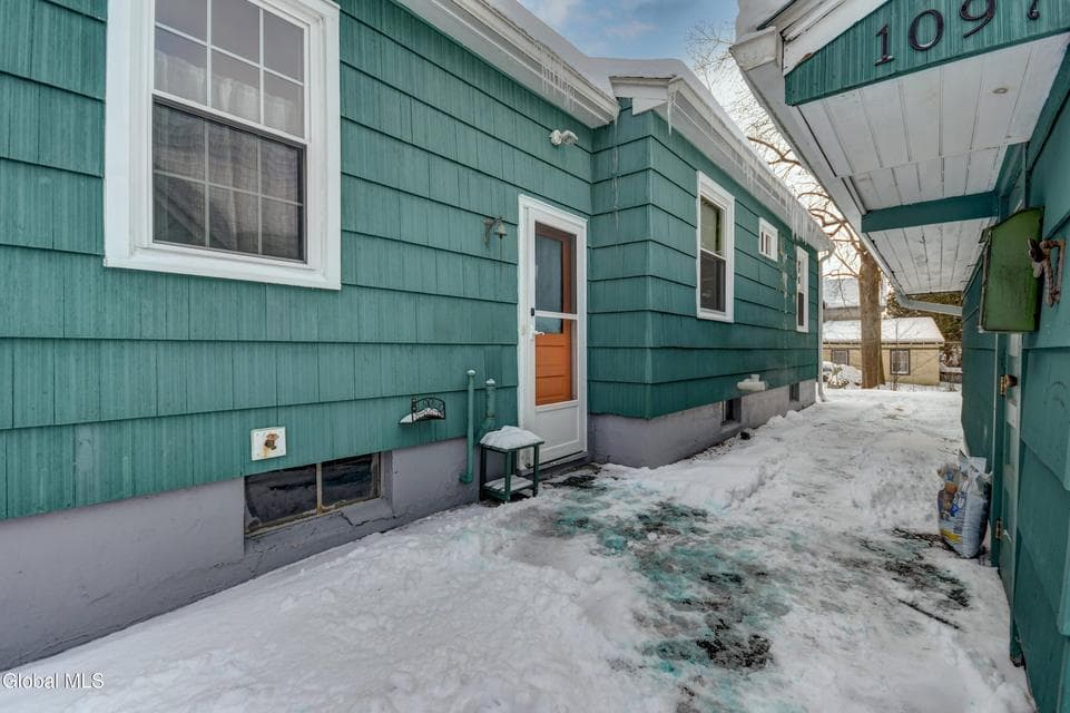 1097 E German St. Extension, photo 4