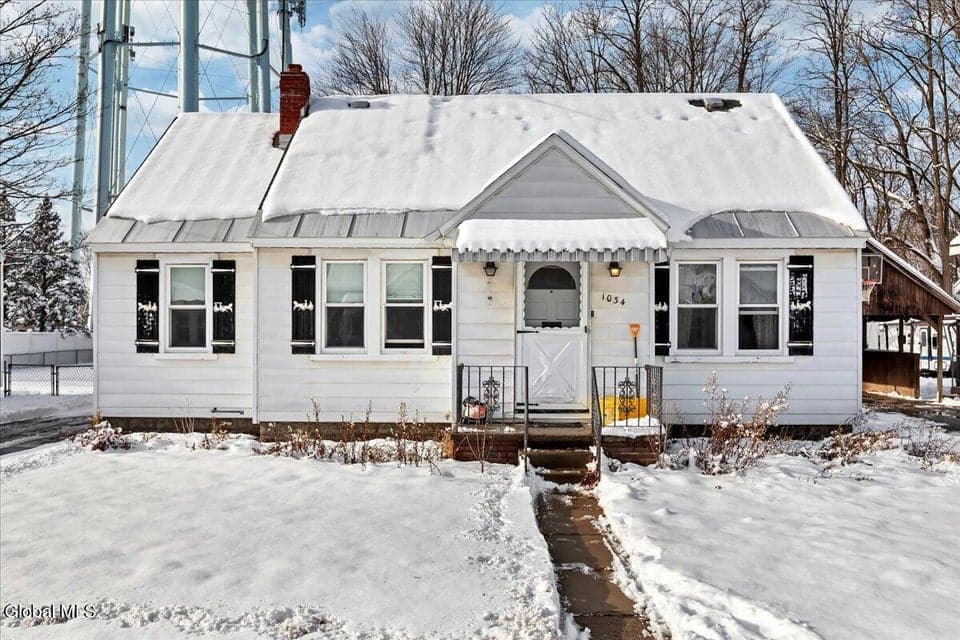 1034 Wallace Avenue, Rotterdam, NY 12306, photo 1