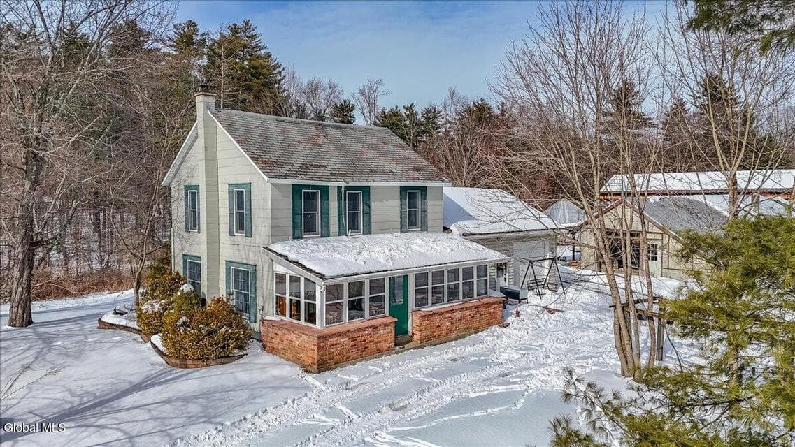 45 Graves Road, photo 1