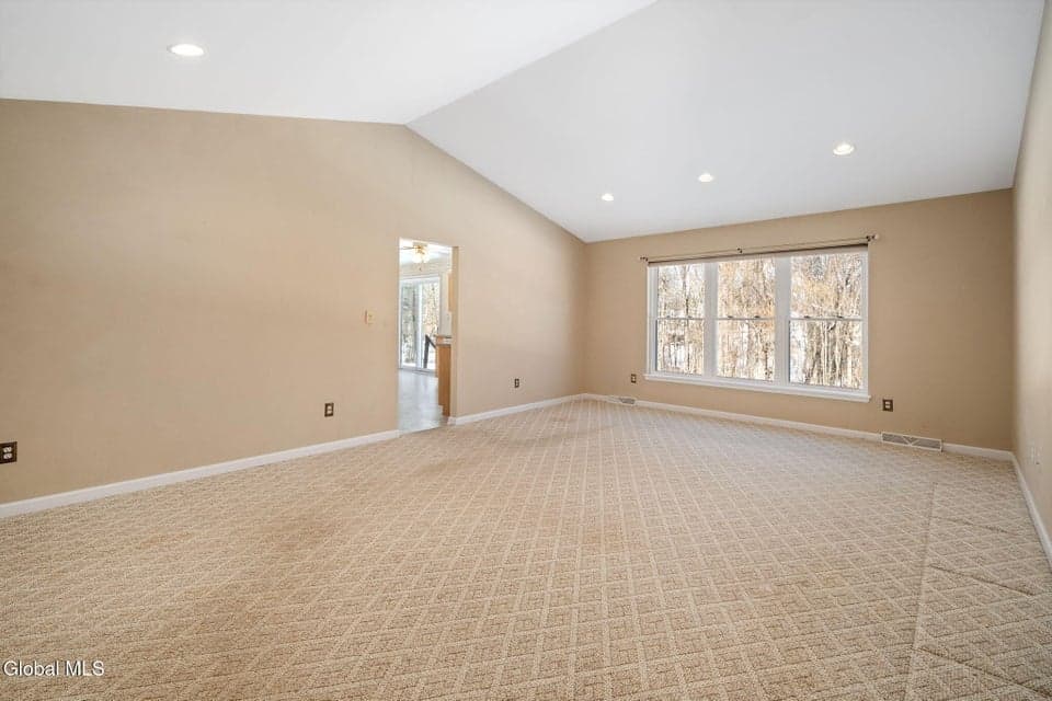 30 Crescent Creek Way, photo 5