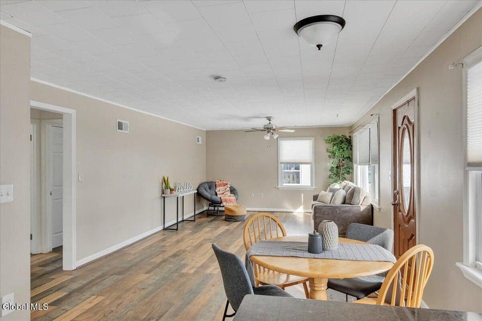 59 Wilson Avenue, photo 5