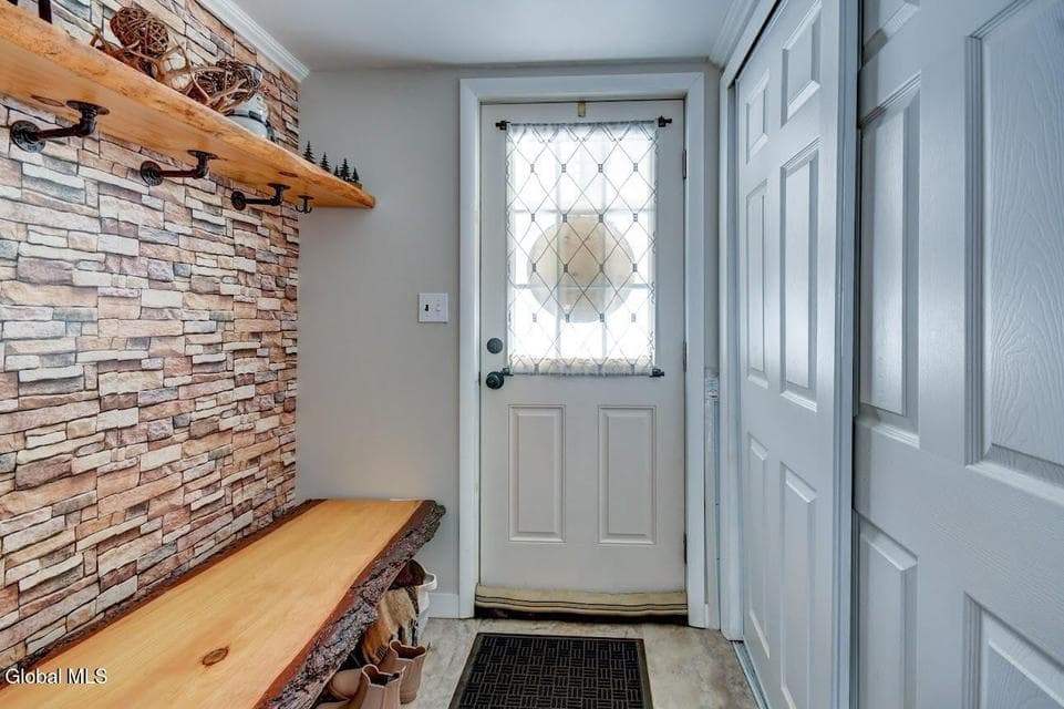 1110 County Highway 122, photo 5