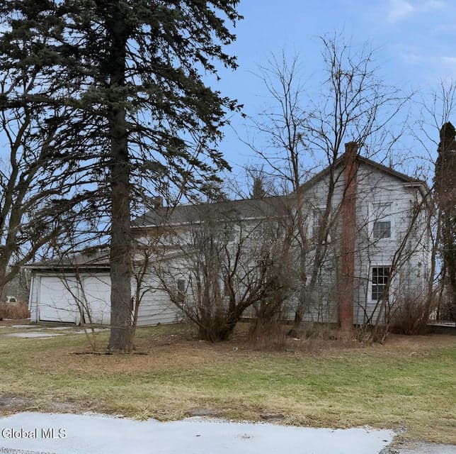 1896 Western Turnpike, photo 3