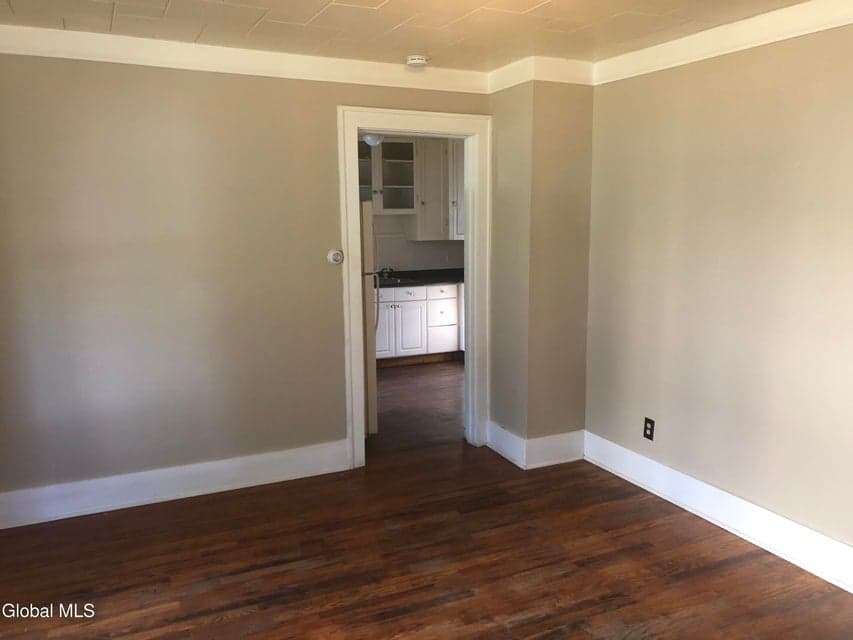 30 2nd Avenue, photo 4
