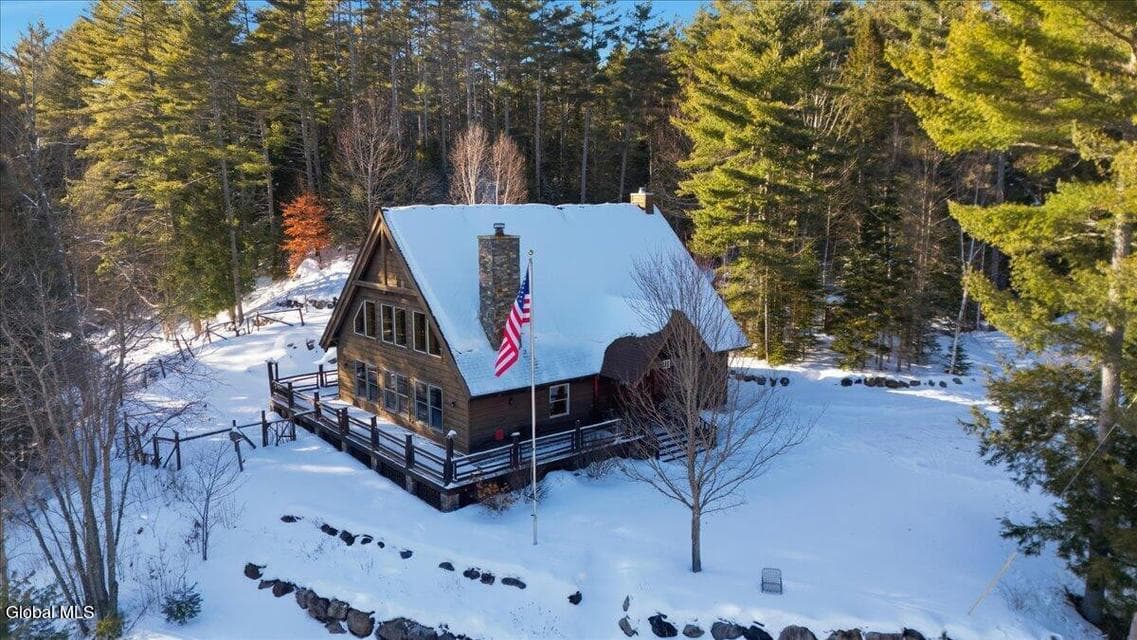 111 Alderbrook Road, photo 1