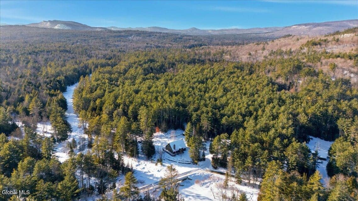 111 Alderbrook Road, photo 4