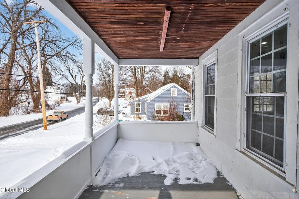 58 Campbell Avenue, photo 3