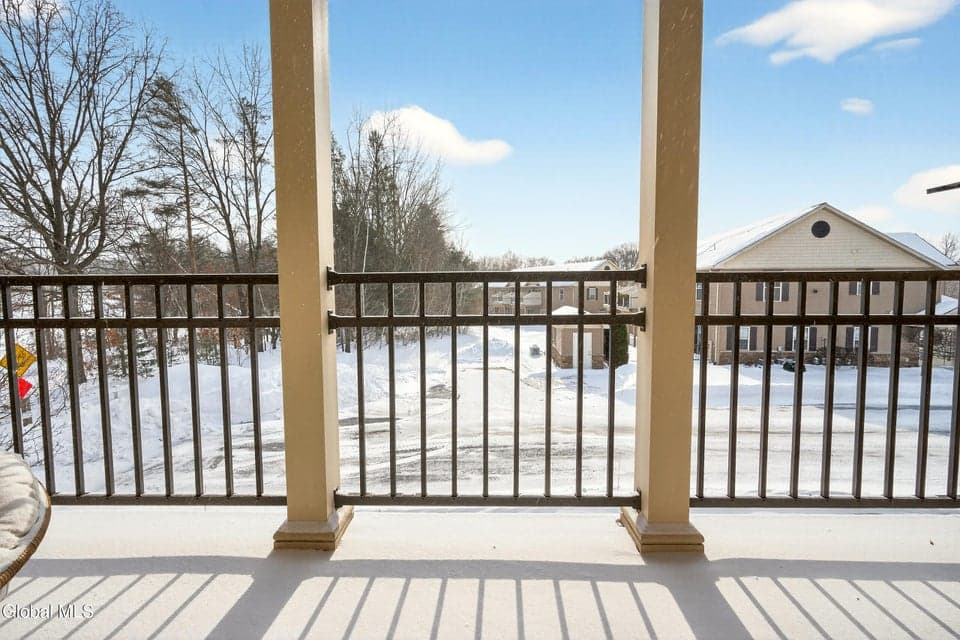 44 Kendall Drive, Bethlehem, NY 12054, photo 5