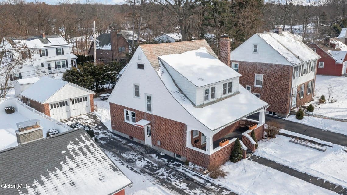 35 Highland Drive, photo 3