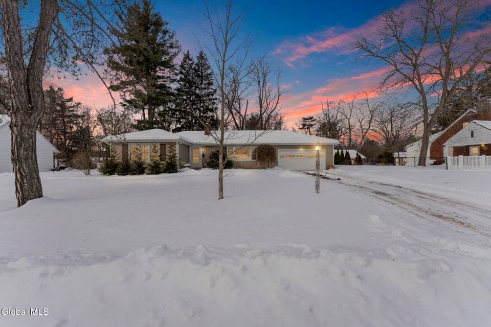 6 Maple Ridge Avenue, photo 1