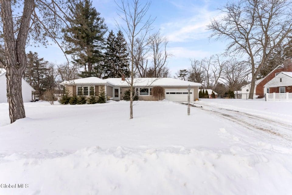6 Maple Ridge Avenue, photo 2