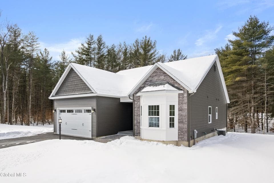 14 Hudson Heights Drive, photo 2