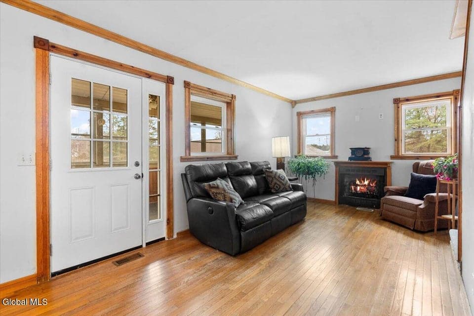 293 Fort Edward Road, photo 4