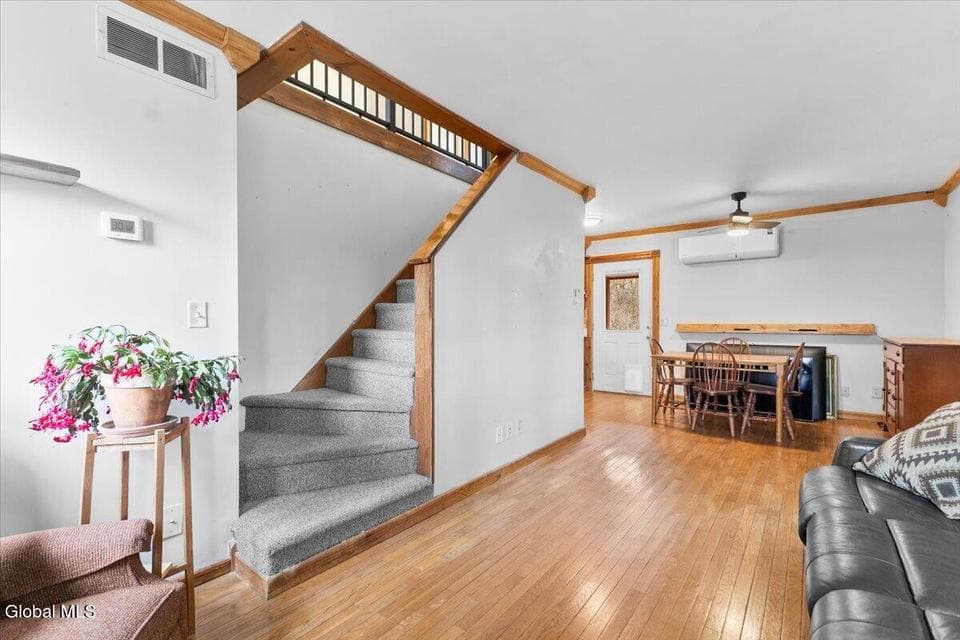 293 Fort Edward Road, photo 5
