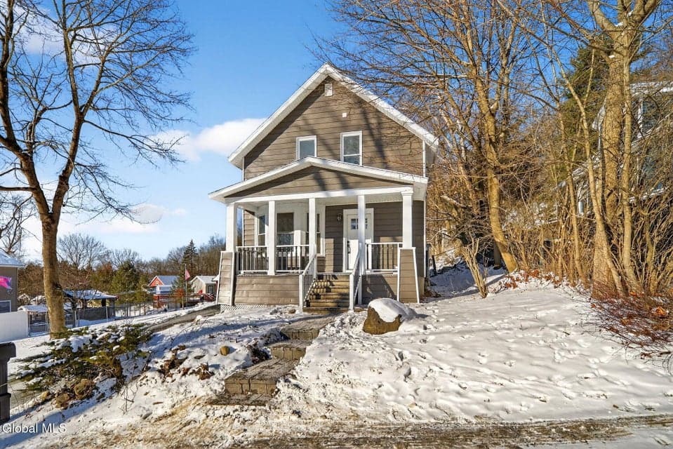 41 Atlantic Avenue, photo 1