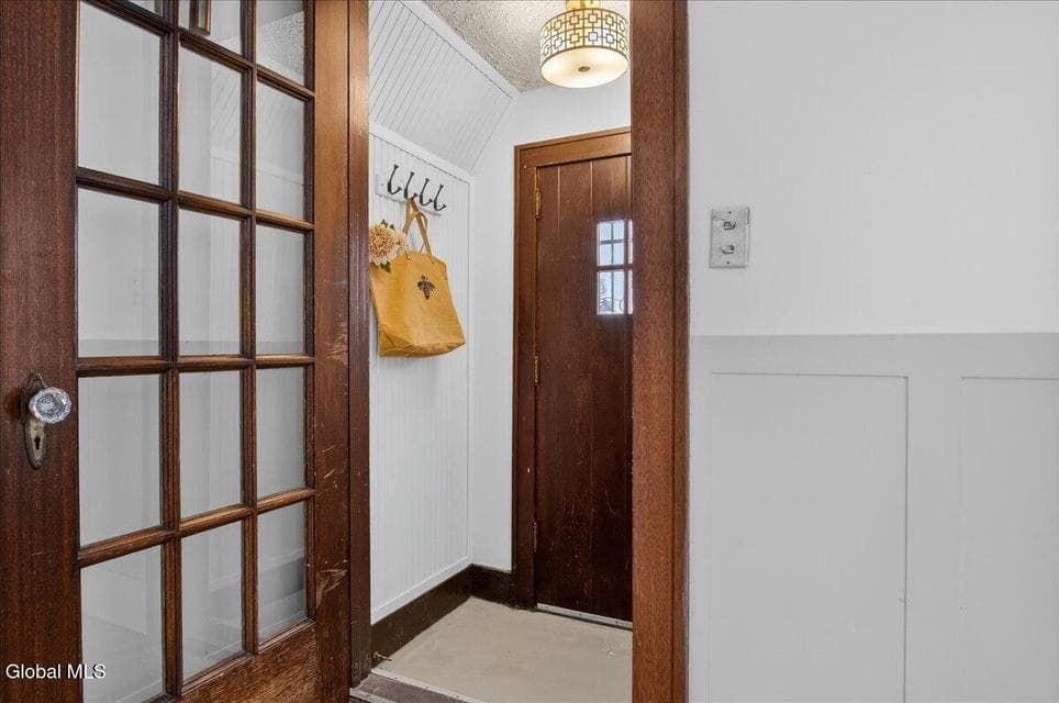 2 East Boulevard, photo 2