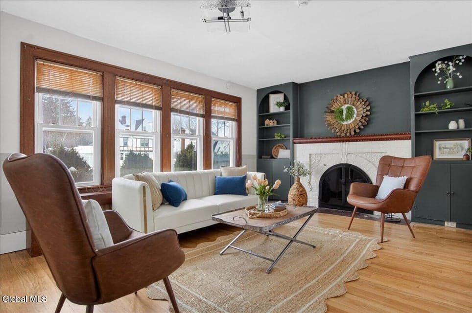 2 East Boulevard, photo 3