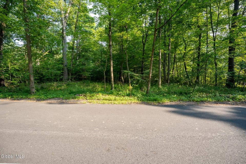 47 Wheeler Road, photo 1
