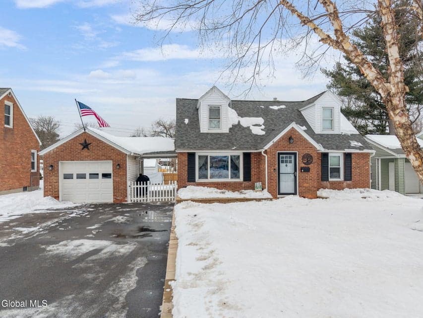 16 Forest Drive, photo 1