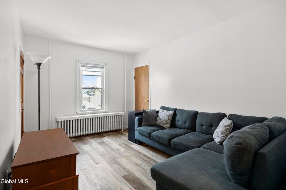 25 Chestnut Street, photo 4
