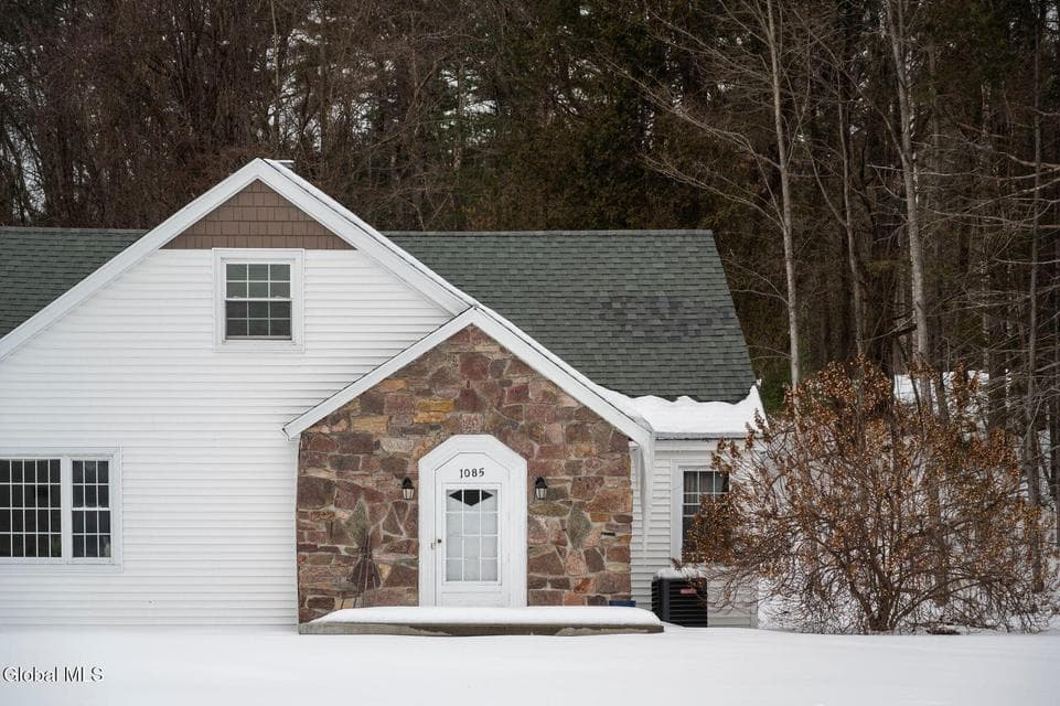1085 W Mountain Road, Queensbury, NY 12804, photo 2