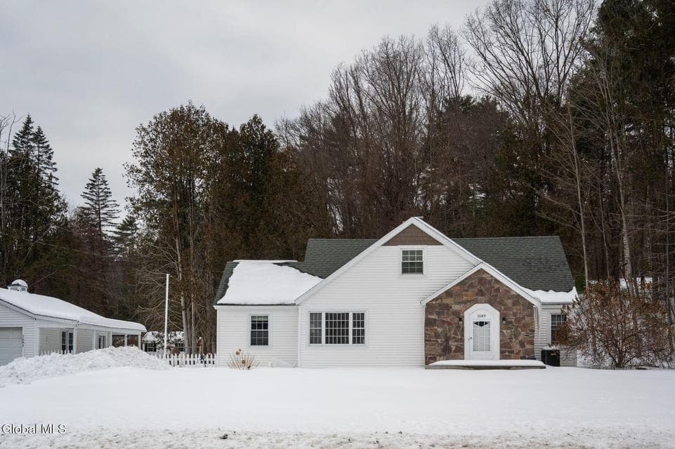 1085 W Mountain Road, Queensbury, NY 12804, photo 3