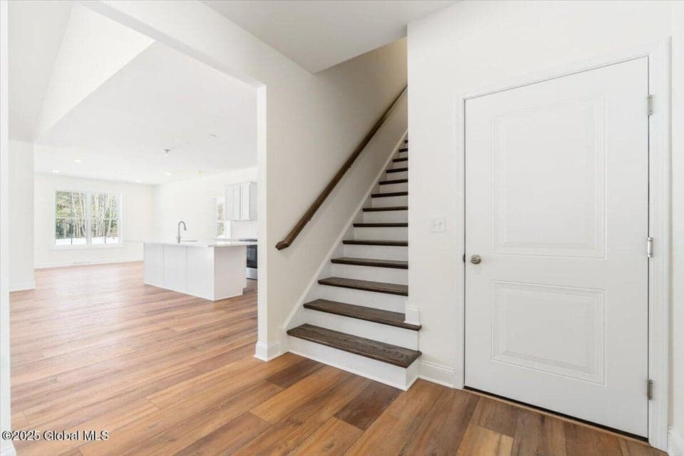 1 Brookhaven Court, photo 4