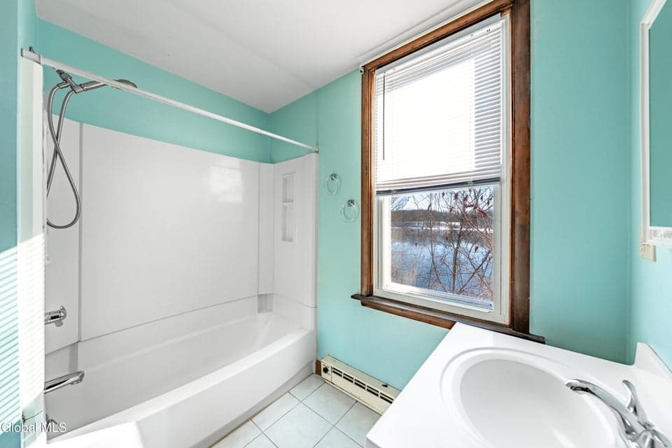 600 Hudson Avenue, photo 5