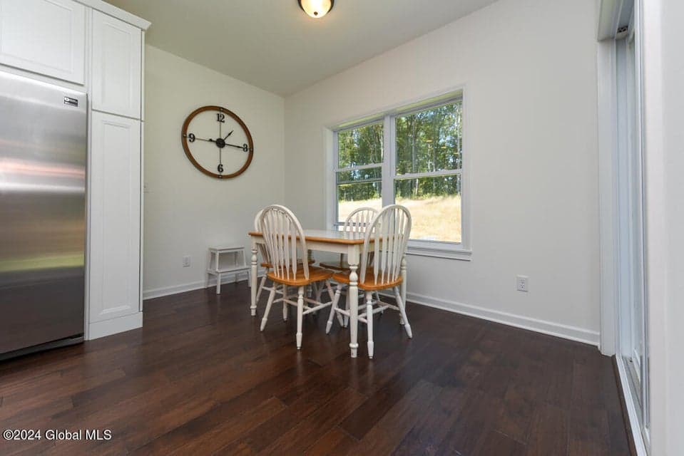 6 Hunter Court, photo 5