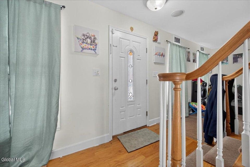 118 Horizon Boulevard, photo 2