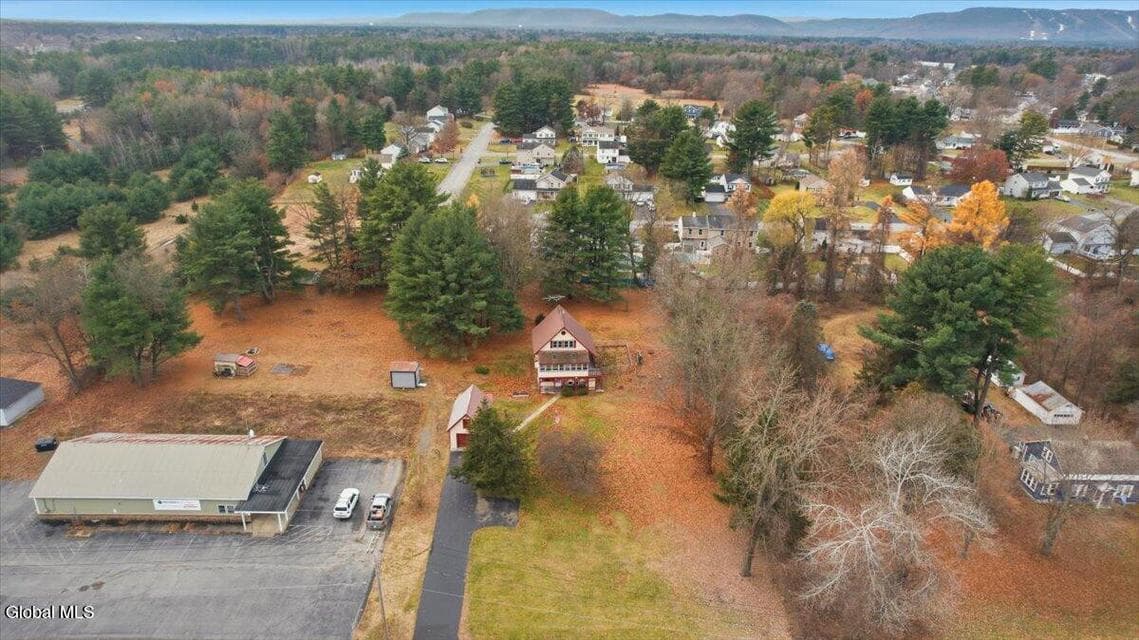 293 Fort Edward Road, photo 3